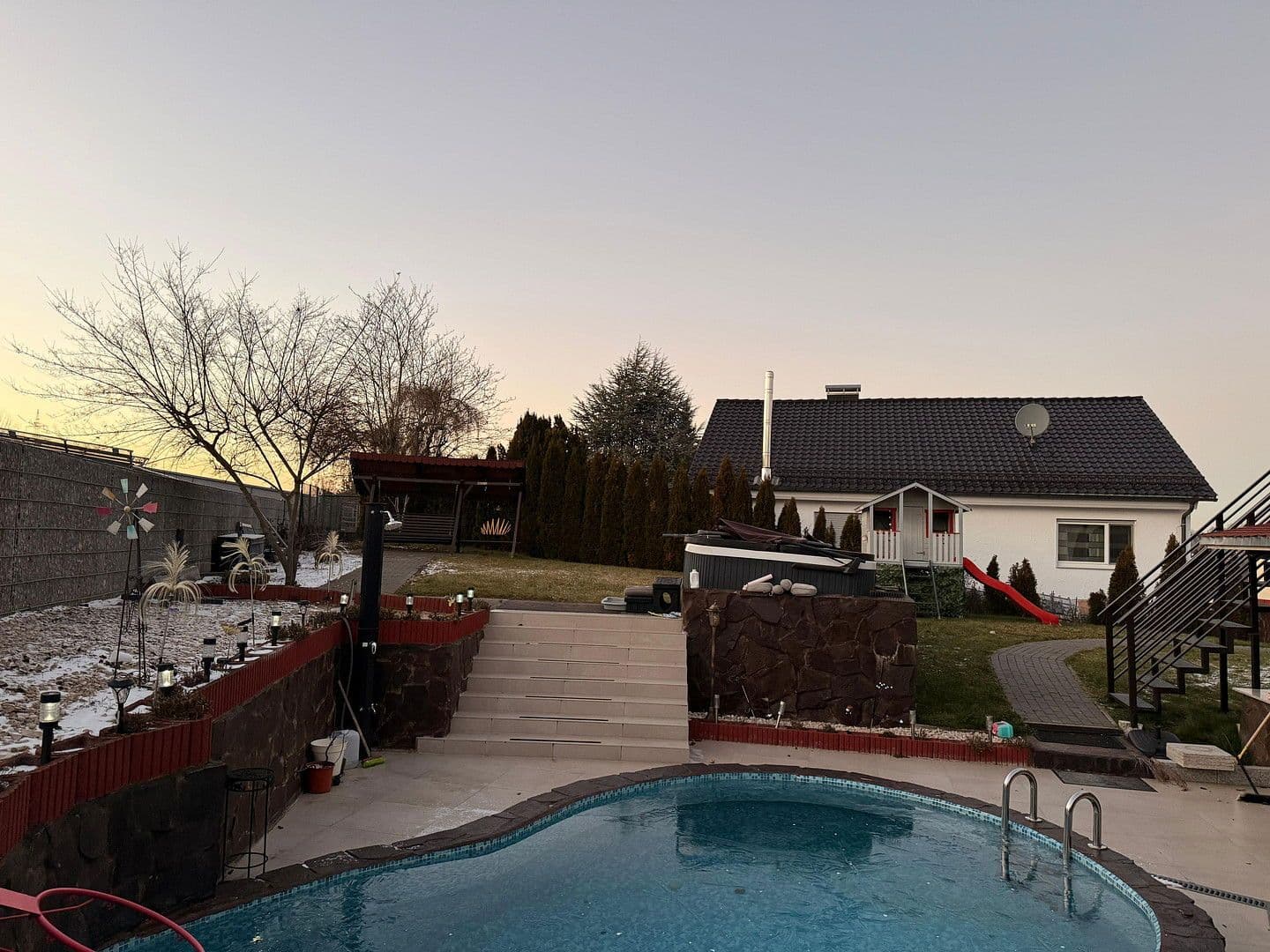 Predaj domu 387 m², pozemek 899 m², Rießstraße 20, BW, Magstadt, Bádensko-Wurttembersko Predaj domu 387 m², pozemek 899 m², Rießstraße 20, BW, Magstadt, Bádensko-Wurttembersko