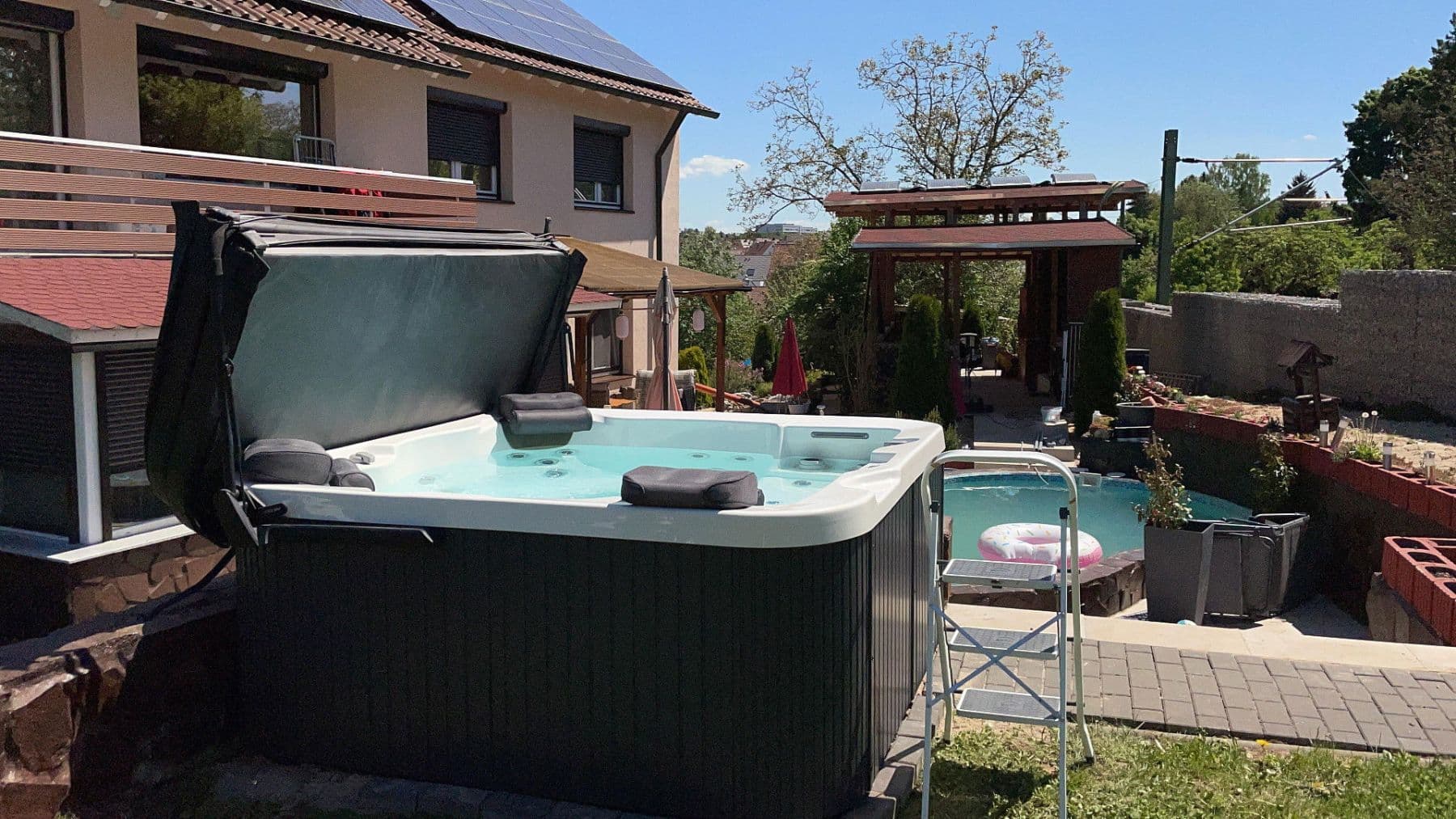 Predaj domu 387 m², pozemek 899 m², Rießstraße 20, BW, Magstadt, Bádensko-Wurttembersko Predaj domu 387 m², pozemek 899 m², Rießstraße 20, BW, Magstadt, Bádensko-Wurttembersko