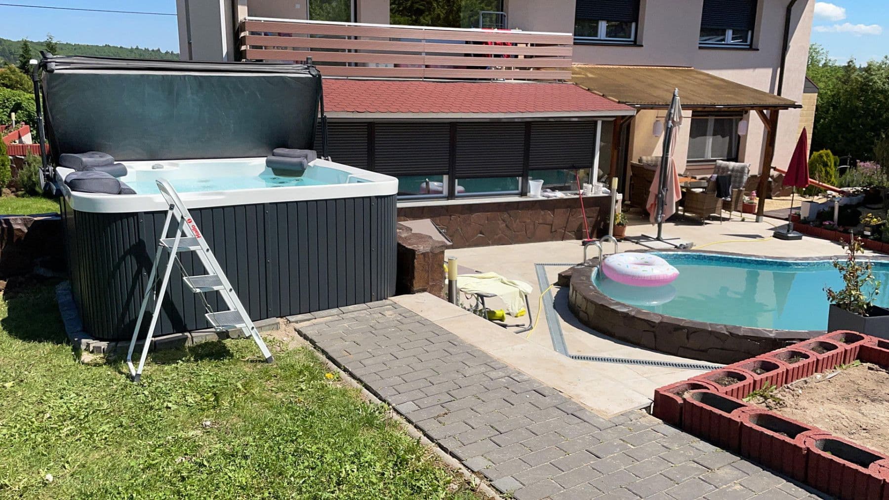 Predaj domu 387 m², pozemek 899 m², Rießstraße 20, BW, Magstadt, Bádensko-Wurttembersko Predaj domu 387 m², pozemek 899 m², Rießstraße 20, BW, Magstadt, Bádensko-Wurttembersko