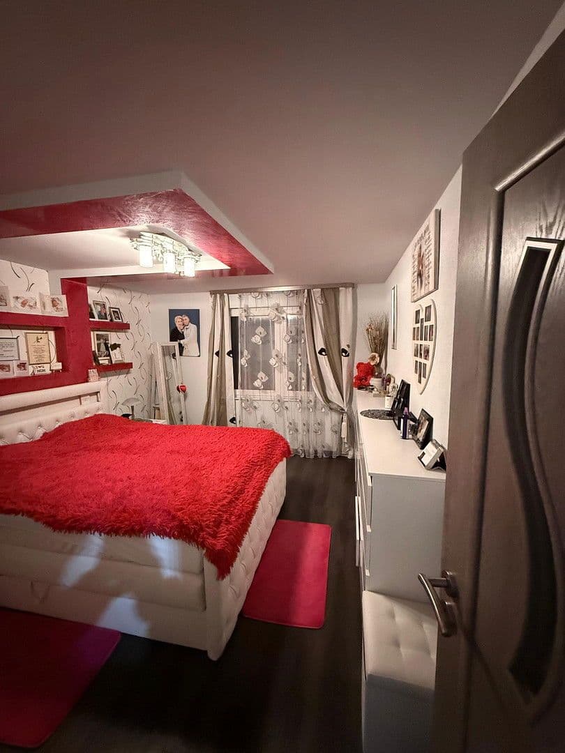 Predaj domu 387 m², pozemek 899 m², Rießstraße 20, BW, Magstadt, Bádensko-Wurttembersko Predaj domu 387 m², pozemek 899 m², Rießstraße 20, BW, Magstadt, Bádensko-Wurttembersko