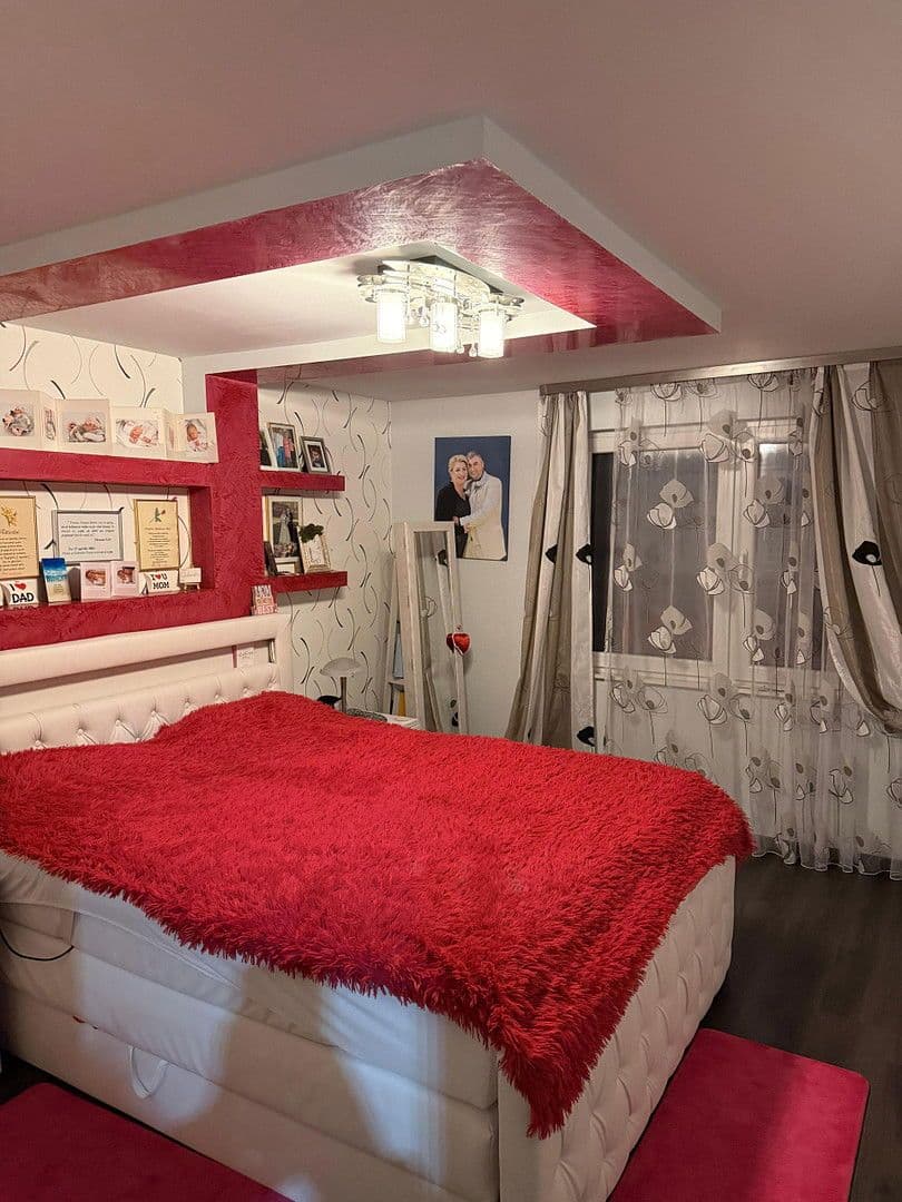 Predaj domu 387 m², pozemek 899 m², Rießstraße 20, BW, Magstadt, Bádensko-Wurttembersko Predaj domu 387 m², pozemek 899 m², Rießstraße 20, BW, Magstadt, Bádensko-Wurttembersko