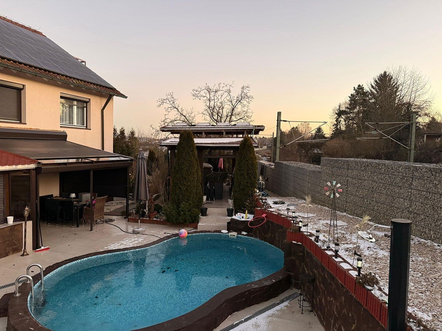 Predaj domu 387 m², pozemek 899 m², Rießstraße 20, BW, Magstadt, Bádensko-Wurttembersko Predaj domu 387 m², pozemek 899 m², Rießstraße 20, BW, Magstadt, Bádensko-Wurttembersko