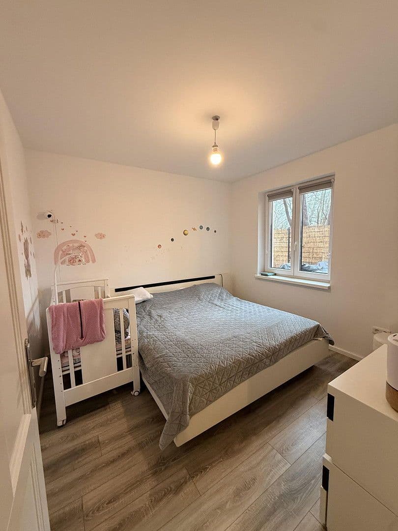 Prenájom bytu 3-izbový 70 m², Wannseestr., Stahnsdorf, Brandenbursko Prenájom bytu 3-izbový 70 m², Wannseestr., Stahnsdorf, Brandenbursko