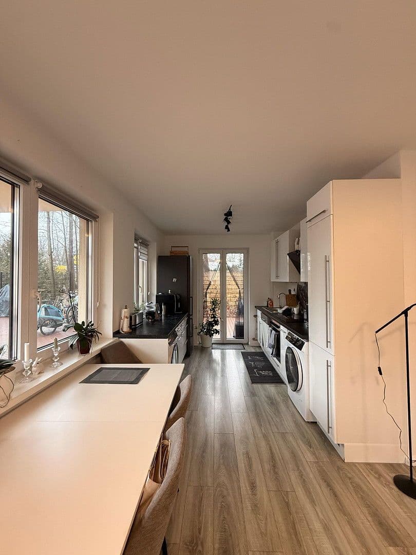 Prenájom bytu 3-izbový 70 m², Wannseestr., Stahnsdorf, Brandenbursko Prenájom bytu 3-izbový 70 m², Wannseestr., Stahnsdorf, Brandenbursko