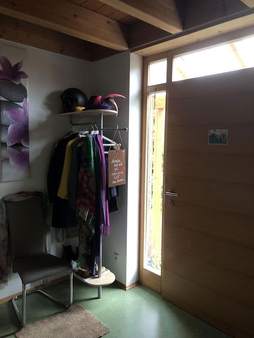 Predaj domu 128 m², pozemek 576 m², Frensdorf, Bavorsko Predaj domu 128 m², pozemek 576 m², Frensdorf, Bavorsko