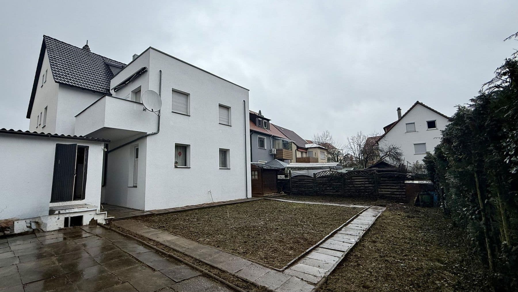 Predaj domu 243 m², pozemek 461 m², Kornwestheim, Bádensko-Wurttembersko Predaj domu 243 m², pozemek 461 m², Kornwestheim, Bádensko-Wurttembersko