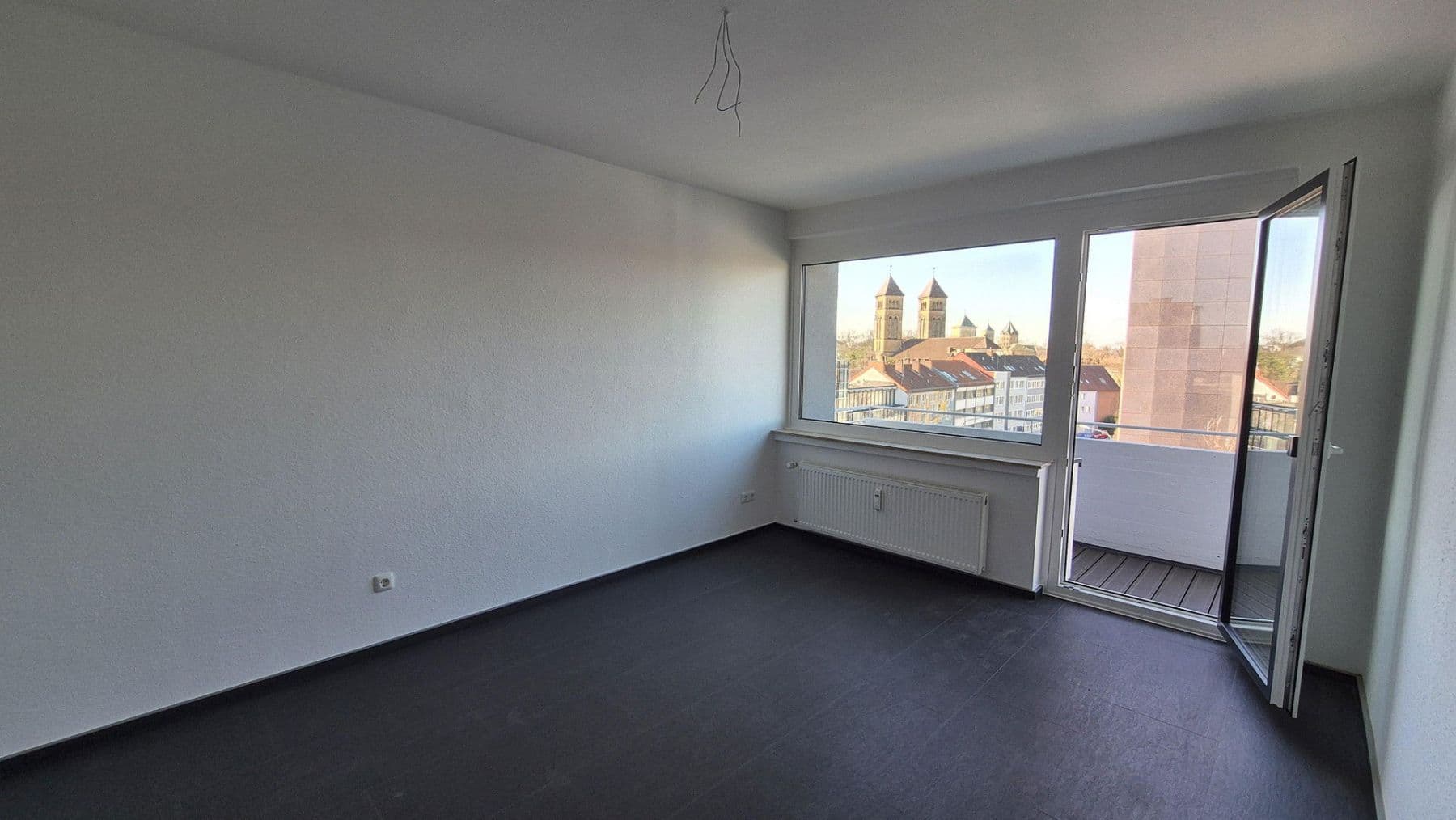 Prenájom bytu 3-izbový 80 m², Osnabrück, Dolné Sasko Prenájom bytu 3-izbový 80 m², Osnabrück, Dolné Sasko