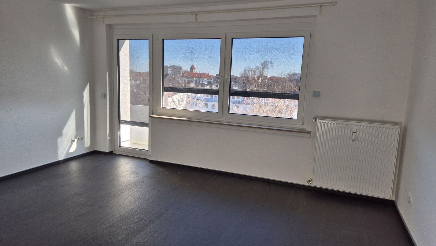 Prenájom bytu 3-izbový 80 m², Osnabrück, Dolné Sasko Prenájom bytu 3-izbový 80 m², Osnabrück, Dolné Sasko