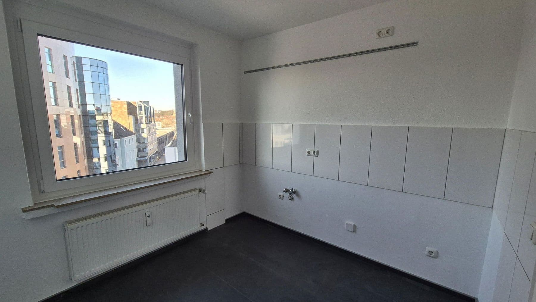 Prenájom bytu 3-izbový 80 m², Osnabrück, Dolné Sasko Prenájom bytu 3-izbový 80 m², Osnabrück, Dolné Sasko