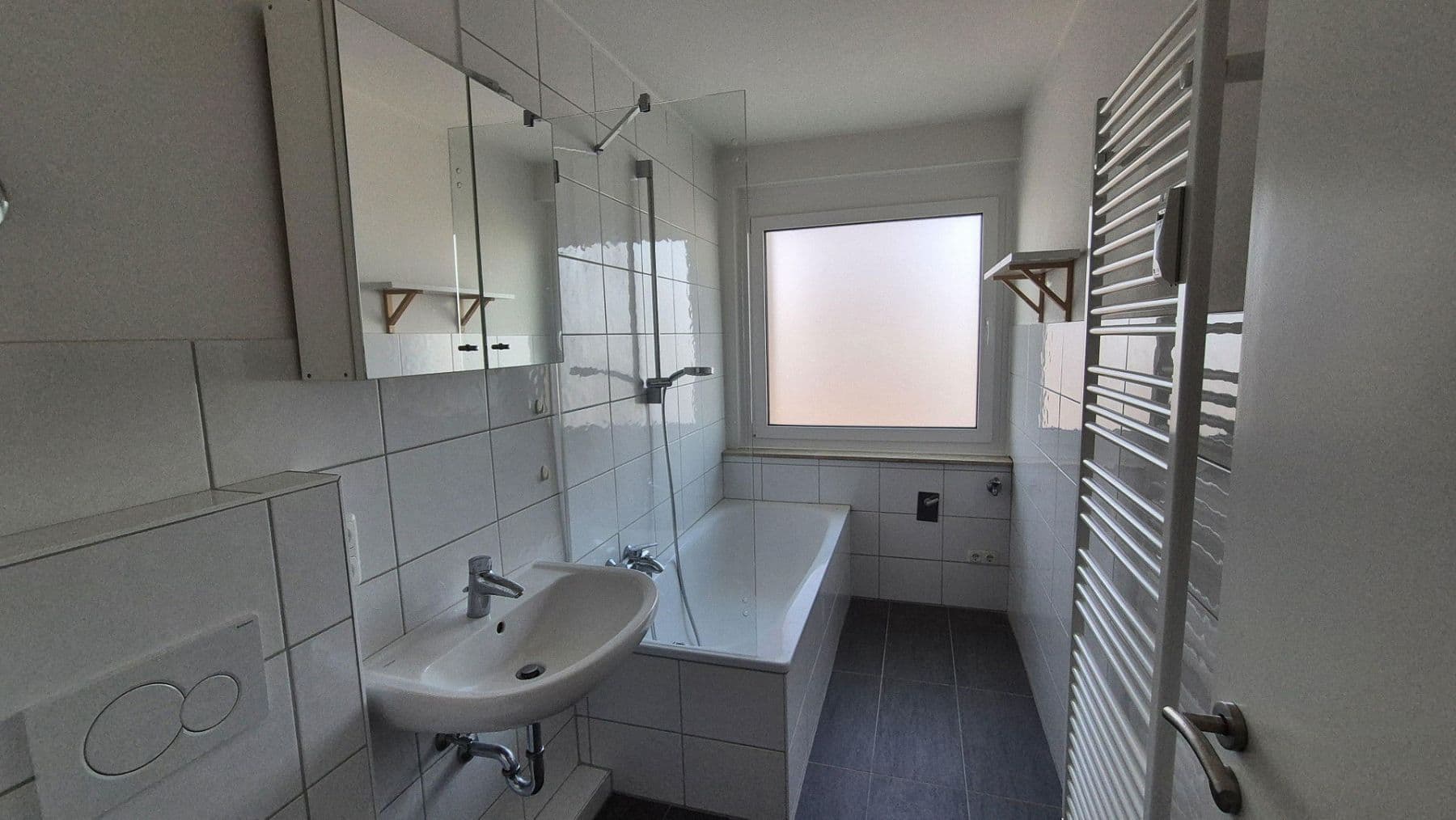 Prenájom bytu 3-izbový 80 m², Osnabrück, Dolné Sasko Prenájom bytu 3-izbový 80 m², Osnabrück, Dolné Sasko