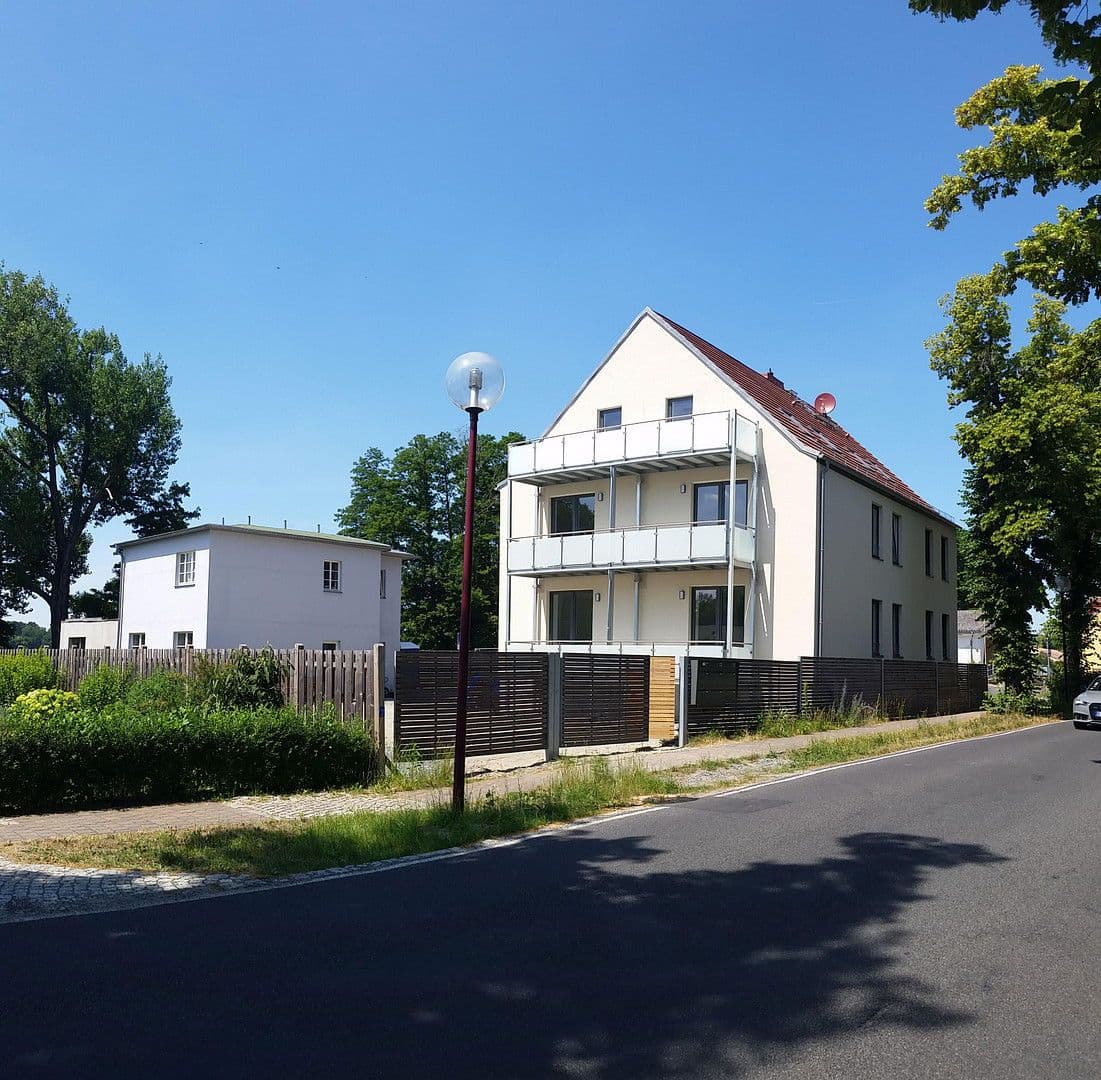 Prenájom bytu 2-izbový 61 m², Teupitz, Brandenbursko Prenájom bytu 2-izbový 61 m², Teupitz, Brandenbursko