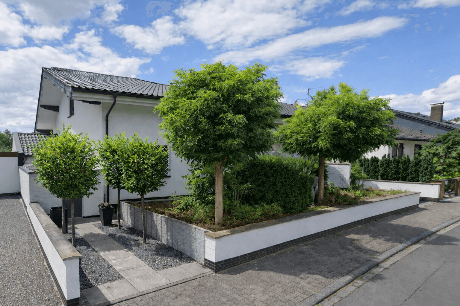 Predaj domu 210 m², pozemek 581 m², Riedstr.5, Lampertheim, Hesensko Predaj domu 210 m², pozemek 581 m², Riedstr.5, Lampertheim, Hesensko