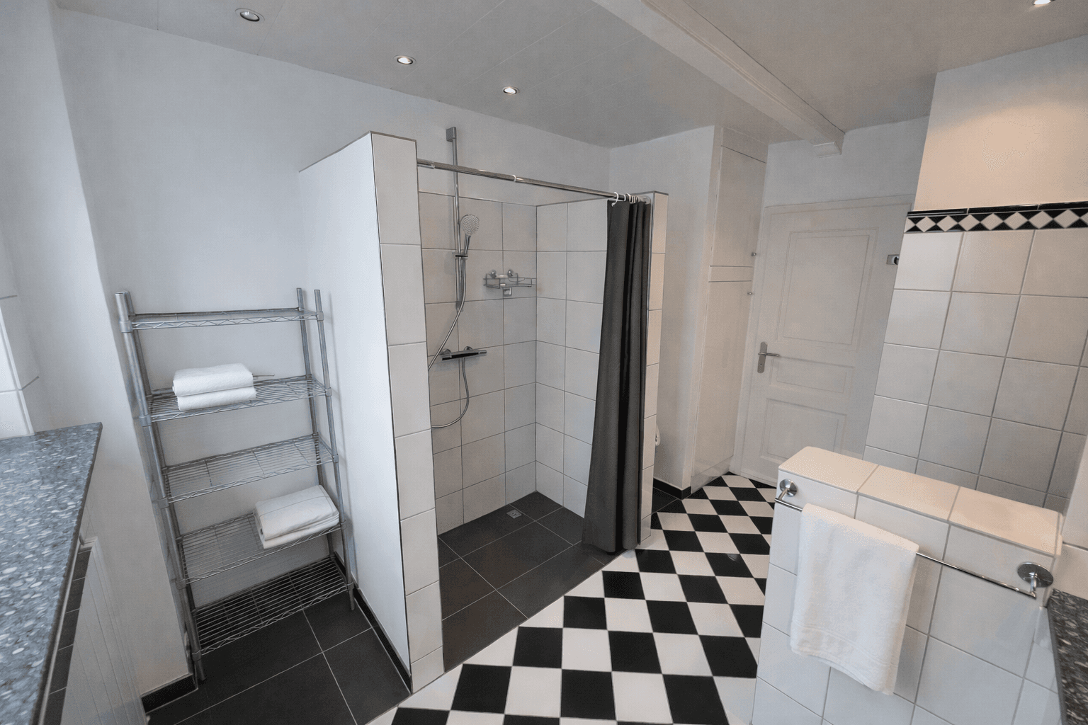 Predaj domu 210 m², pozemek 581 m², Riedstr.5, Lampertheim, Hesensko Predaj domu 210 m², pozemek 581 m², Riedstr.5, Lampertheim, Hesensko