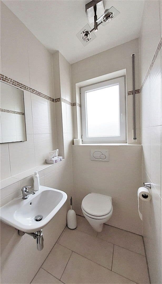 Prenájom domu 158 m², pozemek 238 m², Aalen, Bádensko-Wurttembersko Prenájom domu 158 m², pozemek 238 m², Aalen, Bádensko-Wurttembersko