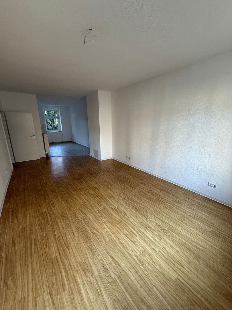 Prenájom bytu 2-izbový 62 m², Leonhardtstraße 32, Chemnitz, Sasko Prenájom bytu 2-izbový 62 m², Leonhardtstraße 32, Chemnitz, Sasko