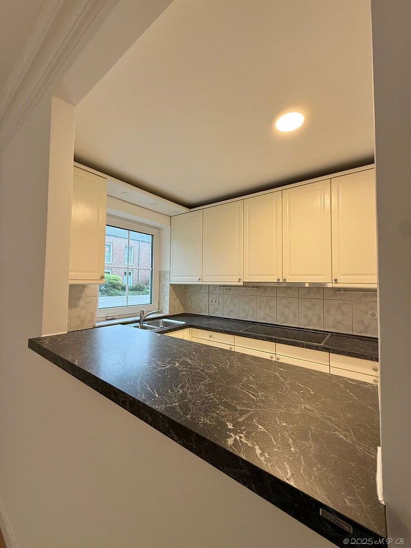 Predaj domu 213 m², pozemek 271 m², Rheinbrohler Weg 39, Düsseldorf, Severné Porýnie - Westfálsko Predaj domu 213 m², pozemek 271 m², Rheinbrohler Weg 39, Düsseldorf, Severné Porýnie - Westfálsko