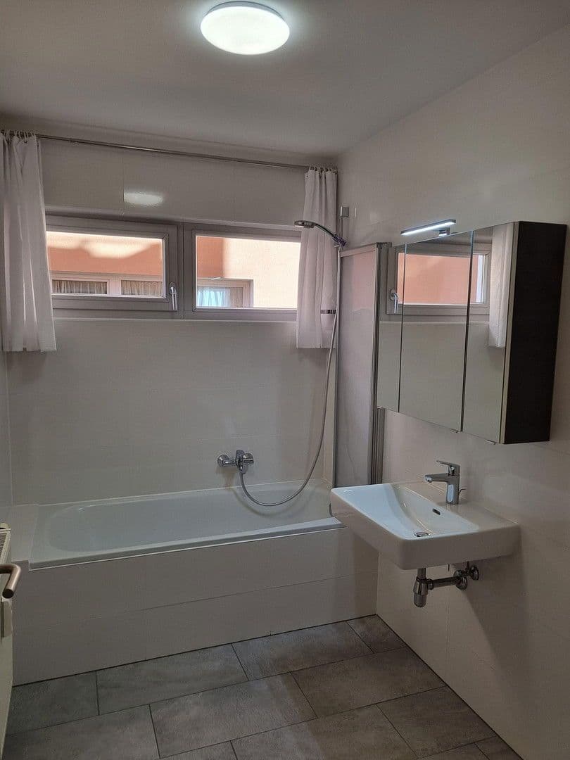 Predaj bytu 3-izbový 78 m², Hall in Tirol, Tirolsko Predaj bytu 3-izbový 78 m², Hall in Tirol, Tirolsko