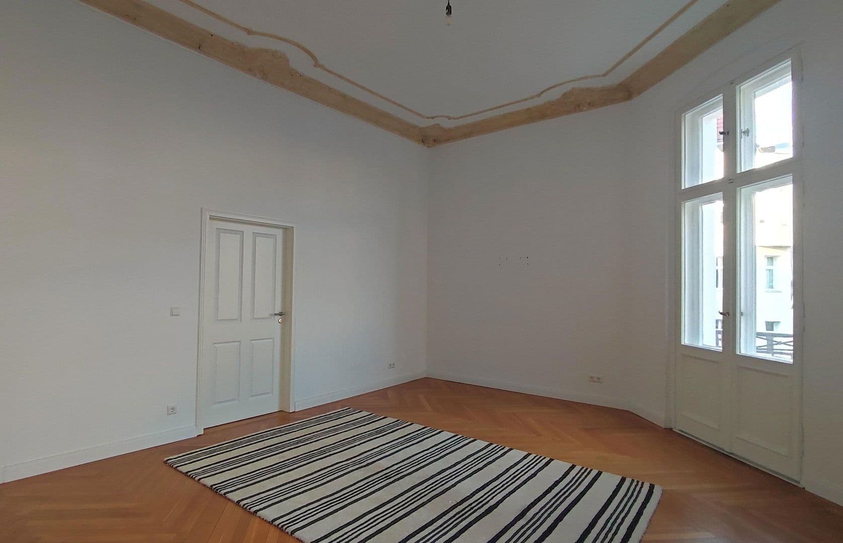 Prenájom bytu 4-izbový 137 m², Westfälische Str. 54, Berlin, Berlín Prenájom bytu 4-izbový 137 m², Westfälische Str. 54, Berlin, Berlín