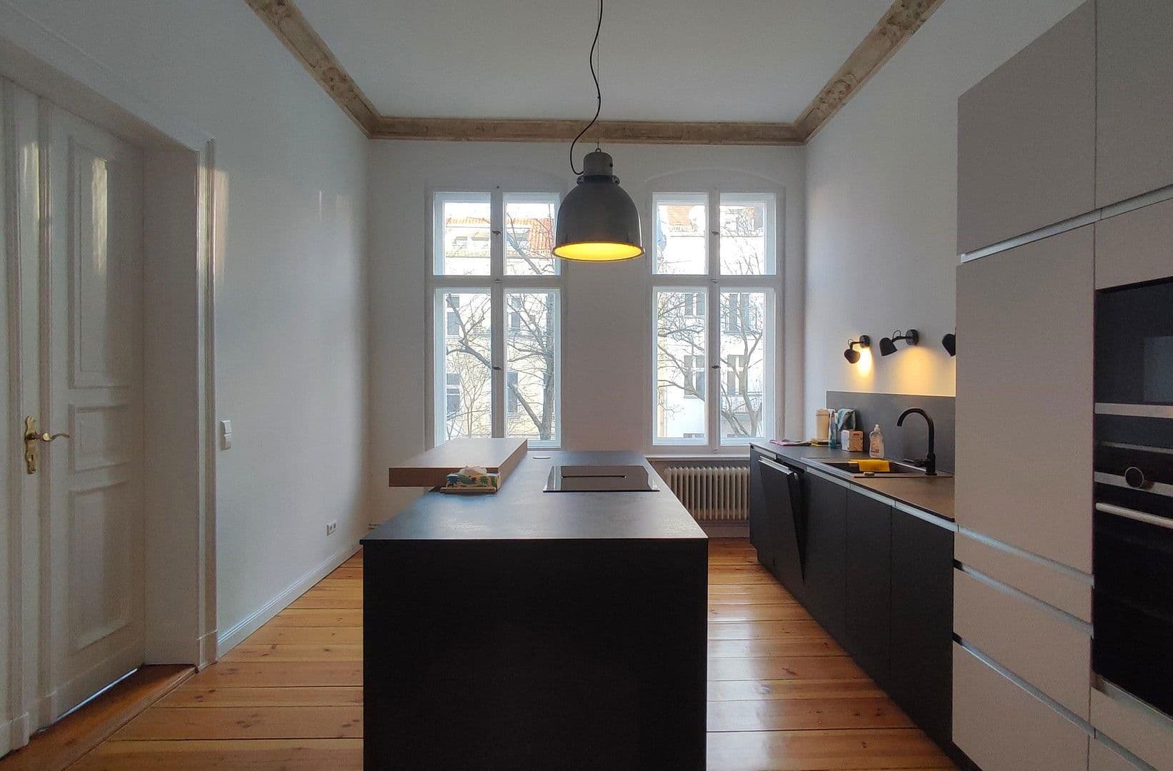 Prenájom bytu 4-izbový 137 m², Westfälische Str. 54, Berlin, Berlín Prenájom bytu 4-izbový 137 m², Westfälische Str. 54, Berlin, Berlín