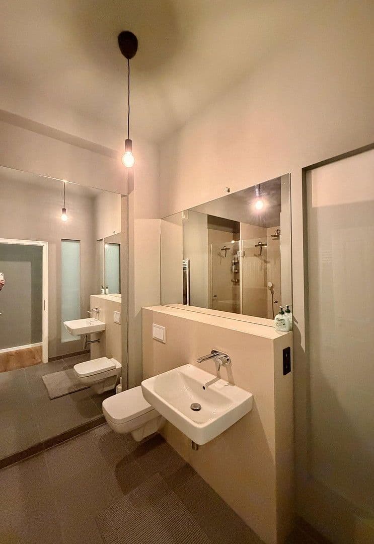 Predaj bytu 3-izbový 125 m², Graefestrasse 80, Berlin, Berlín Predaj bytu 3-izbový 125 m², Graefestrasse 80, Berlin, Berlín