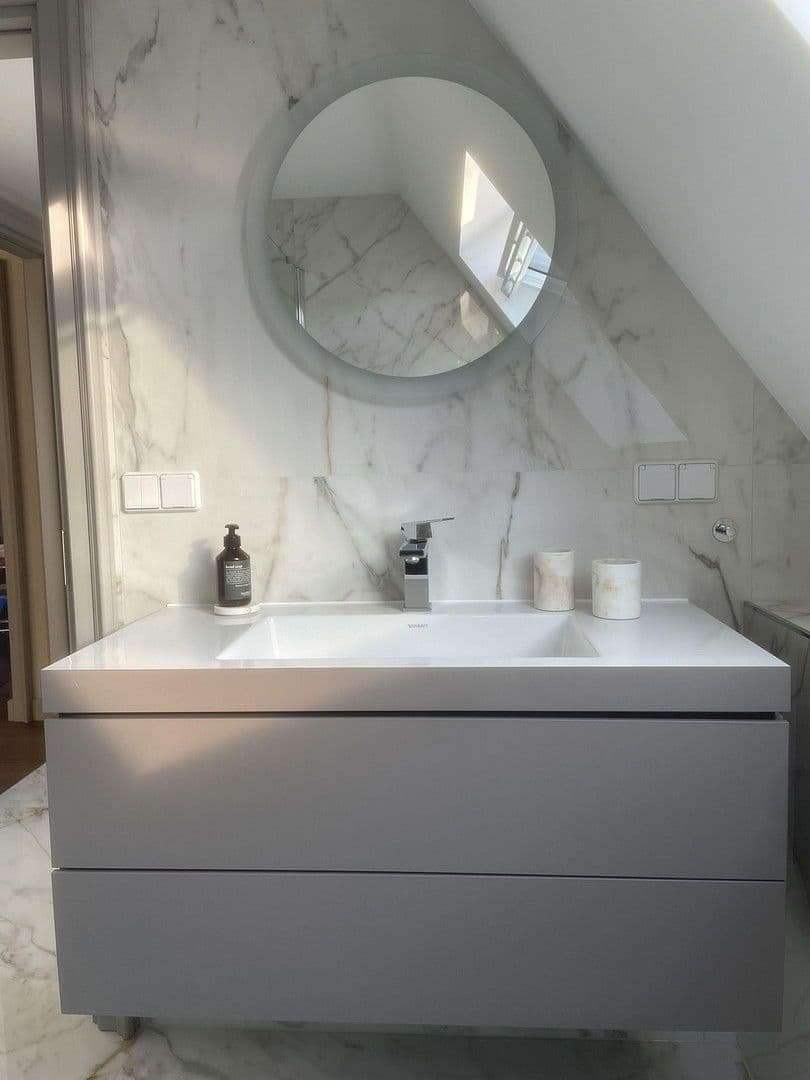 Prenájom bytu 2-izbový 67 m², Havelberger Straße 1, Berlin, Berlín Prenájom bytu 2-izbový 67 m², Havelberger Straße 1, Berlin, Berlín