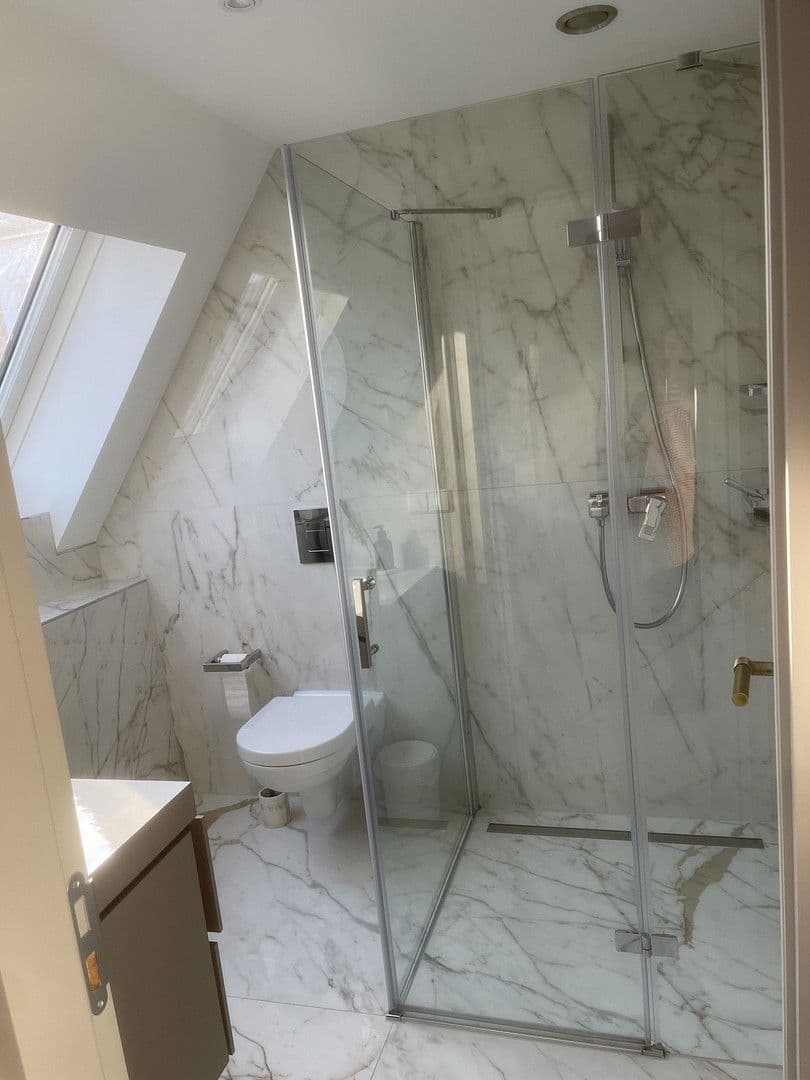 Prenájom bytu 2-izbový 67 m², Havelberger Straße 1, Berlin, Berlín Prenájom bytu 2-izbový 67 m², Havelberger Straße 1, Berlin, Berlín