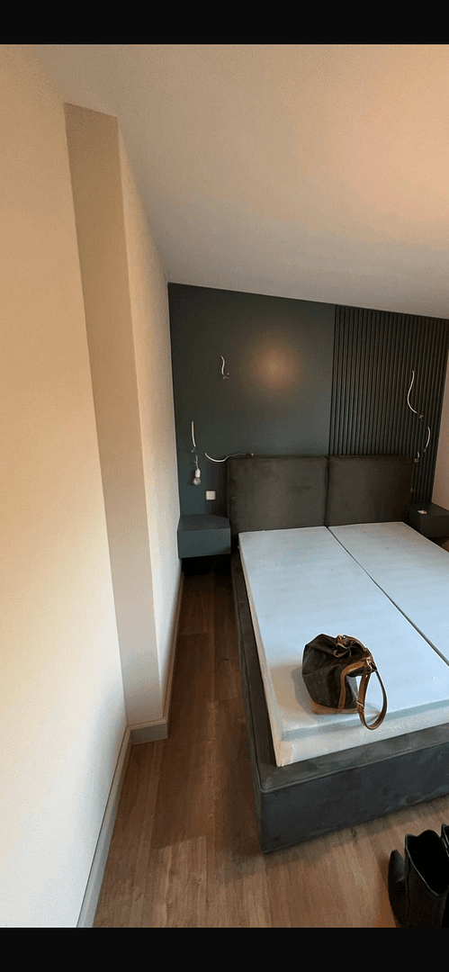 Prenájom bytu 2-izbový 67 m², Havelberger Straße 1, Berlin, Berlín Prenájom bytu 2-izbový 67 m², Havelberger Straße 1, Berlin, Berlín