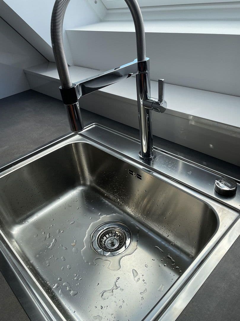 Prenájom bytu 2-izbový 67 m², Havelberger Straße 1, Berlin, Berlín Prenájom bytu 2-izbový 67 m², Havelberger Straße 1, Berlin, Berlín