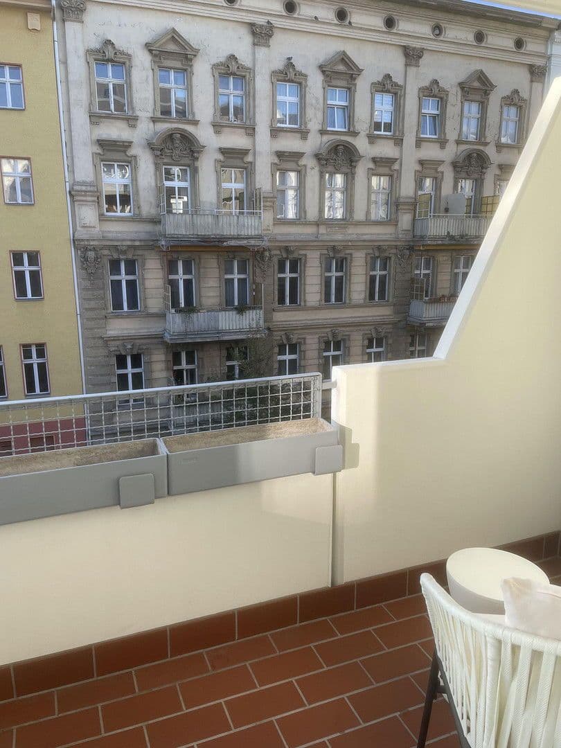 Prenájom bytu 2-izbový 67 m², Havelberger Straße 1, Berlin, Berlín Prenájom bytu 2-izbový 67 m², Havelberger Straße 1, Berlin, Berlín