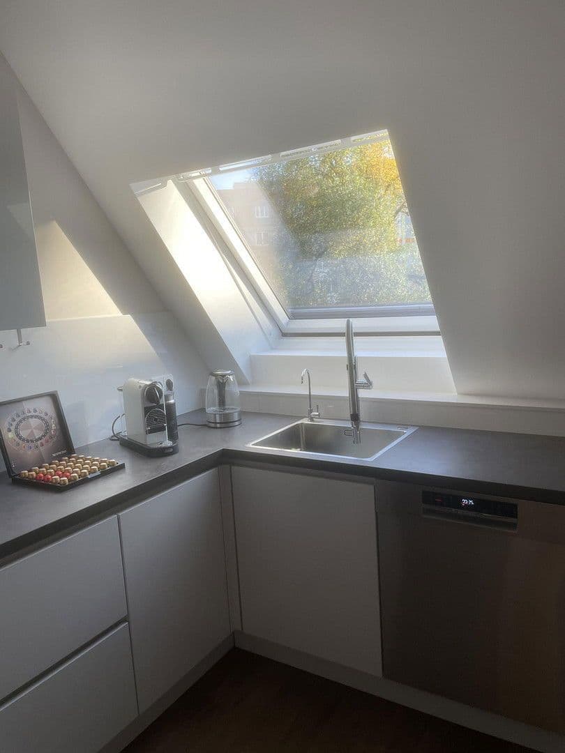 Prenájom bytu 2-izbový 67 m², Havelberger Straße 1, Berlin, Berlín Prenájom bytu 2-izbový 67 m², Havelberger Straße 1, Berlin, Berlín