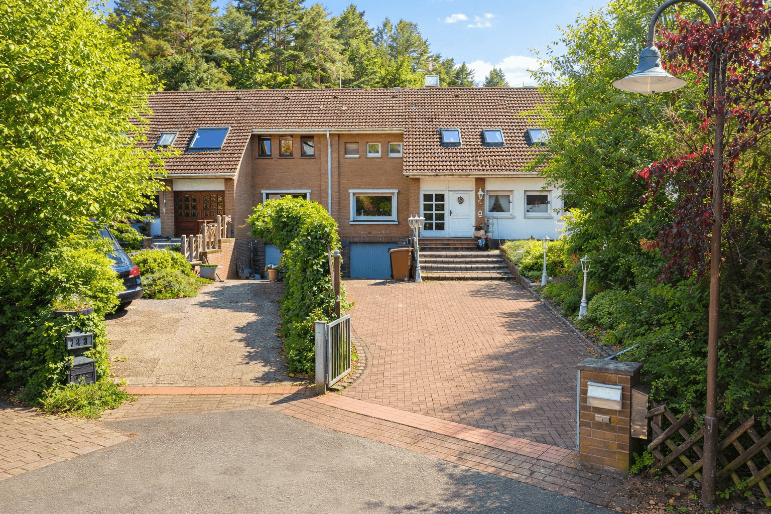 Predaj domu 165 m², pozemek 768 m², Stuhr, Dolné Sasko Predaj domu 165 m², pozemek 768 m², Stuhr, Dolné Sasko