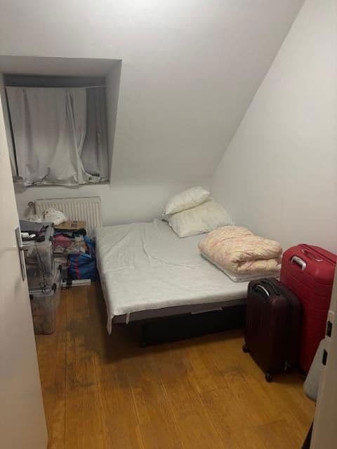 Prenájom domu 135 m², pozemek 90 m², Köln, Severné Porýnie - Westfálsko Prenájom domu 135 m², pozemek 90 m², Köln, Severné Porýnie - Westfálsko