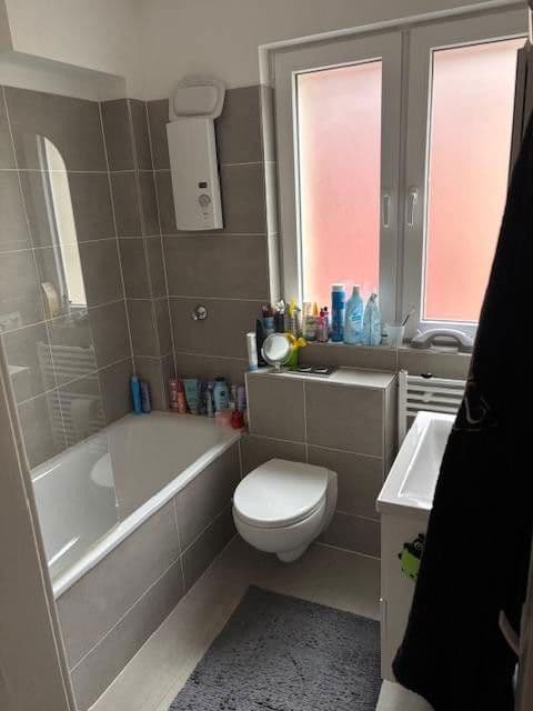 Prenájom domu 135 m², pozemek 90 m², Köln, Severné Porýnie - Westfálsko Prenájom domu 135 m², pozemek 90 m², Köln, Severné Porýnie - Westfálsko