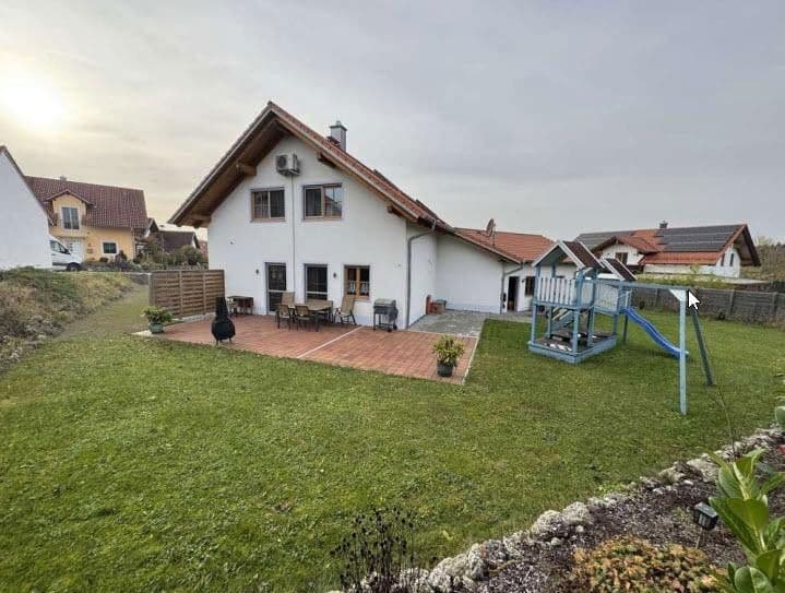 Prenájom domu 131 m², pozemek 963 m², Gumattenkirchen, Bavorsko Prenájom domu 131 m², pozemek 963 m², Gumattenkirchen, Bavorsko