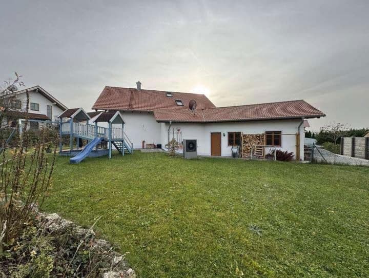 Prenájom domu 131 m², pozemek 963 m², Gumattenkirchen, Bavorsko Prenájom domu 131 m², pozemek 963 m², Gumattenkirchen, Bavorsko