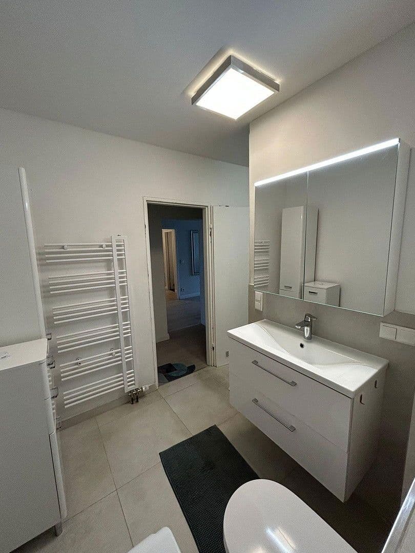 Predaj bytu 3-izbový 115 m², Berlin, Berlín Predaj bytu 3-izbový 115 m², Berlin, Berlín