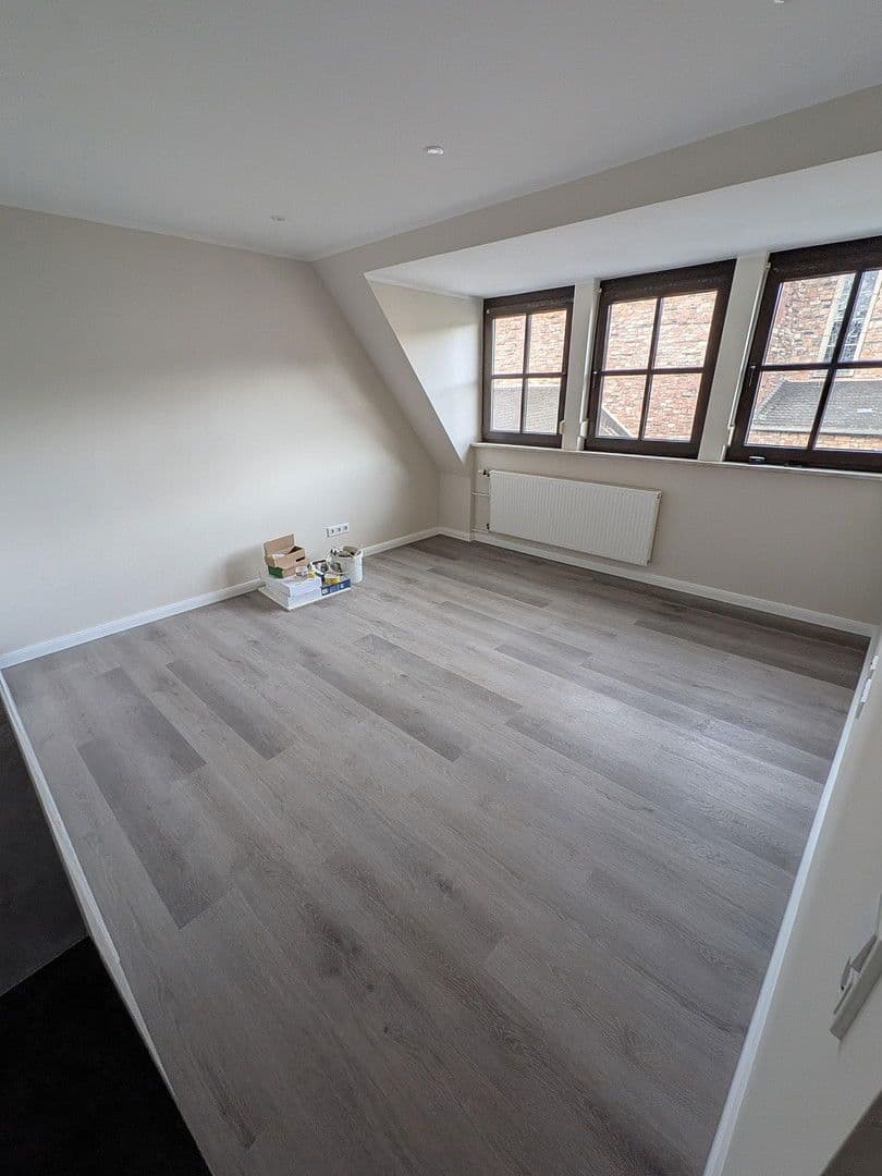 Prenájom bytu 3-izbový 50 m², Schmidtstraße 8, Rüdesheim am Rhein, Hesensko Prenájom bytu 3-izbový 50 m², Schmidtstraße 8, Rüdesheim am Rhein, Hesensko