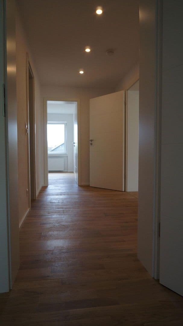 Predaj domu 313 m², pozemek 547 m², Glück-Auf-Str. 3, Wilnsdorf, Severné Porýnie - Westfálsko Predaj domu 313 m², pozemek 547 m², Glück-Auf-Str. 3, Wilnsdorf, Severné Porýnie - Westfálsko