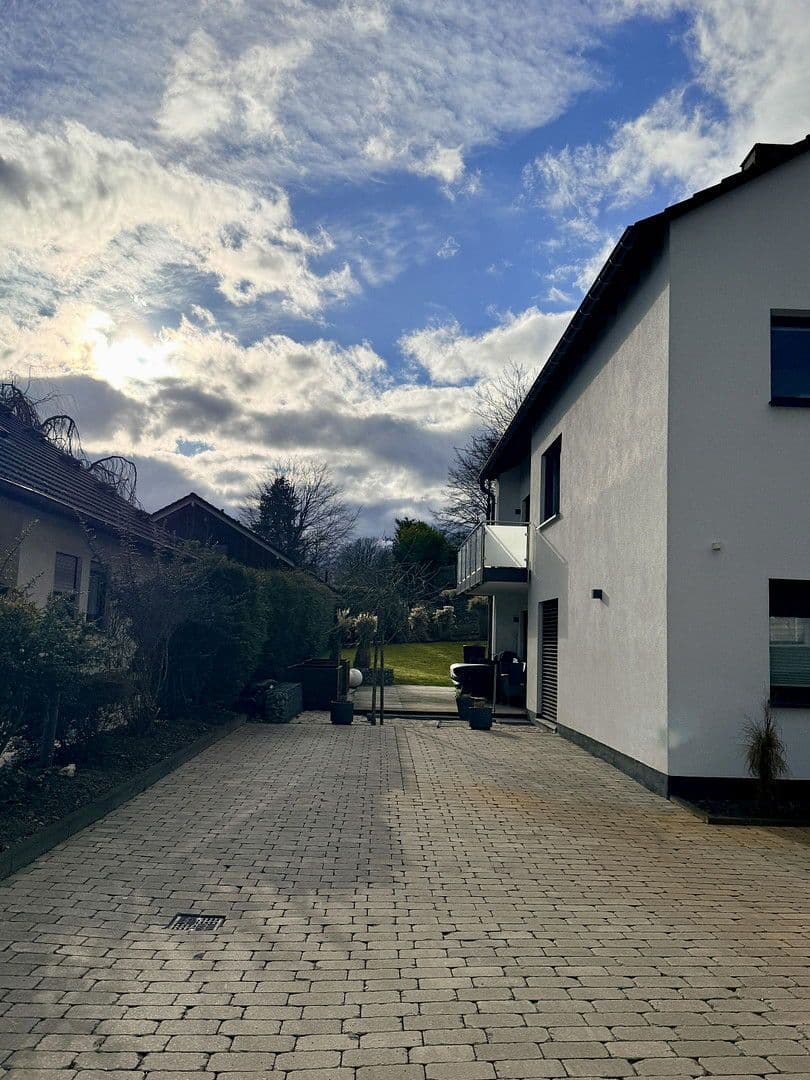 Predaj domu 313 m², pozemek 547 m², Glück-Auf-Str. 3, Wilnsdorf, Severné Porýnie - Westfálsko Predaj domu 313 m², pozemek 547 m², Glück-Auf-Str. 3, Wilnsdorf, Severné Porýnie - Westfálsko