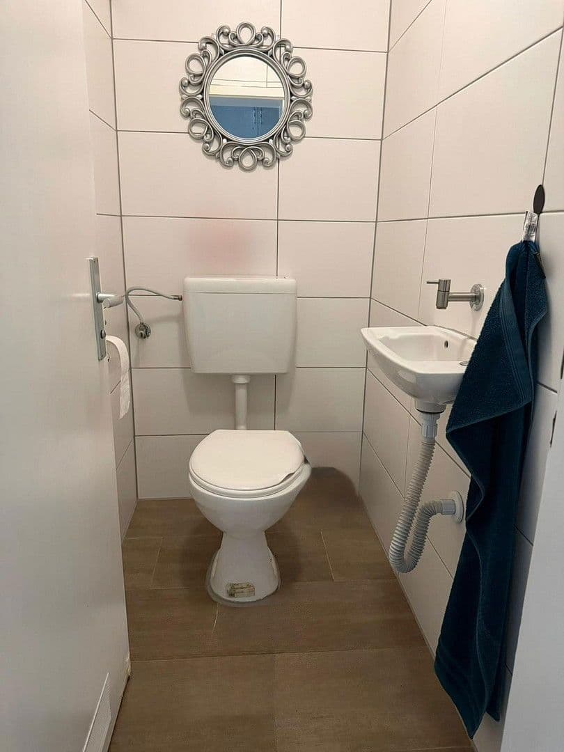 Prenájom bytu 4-izbový 121 m², Berliner Platz 8, Sindelfingen, Bádensko-Wurttembersko Prenájom bytu 4-izbový 121 m², Berliner Platz 8, Sindelfingen, Bádensko-Wurttembersko