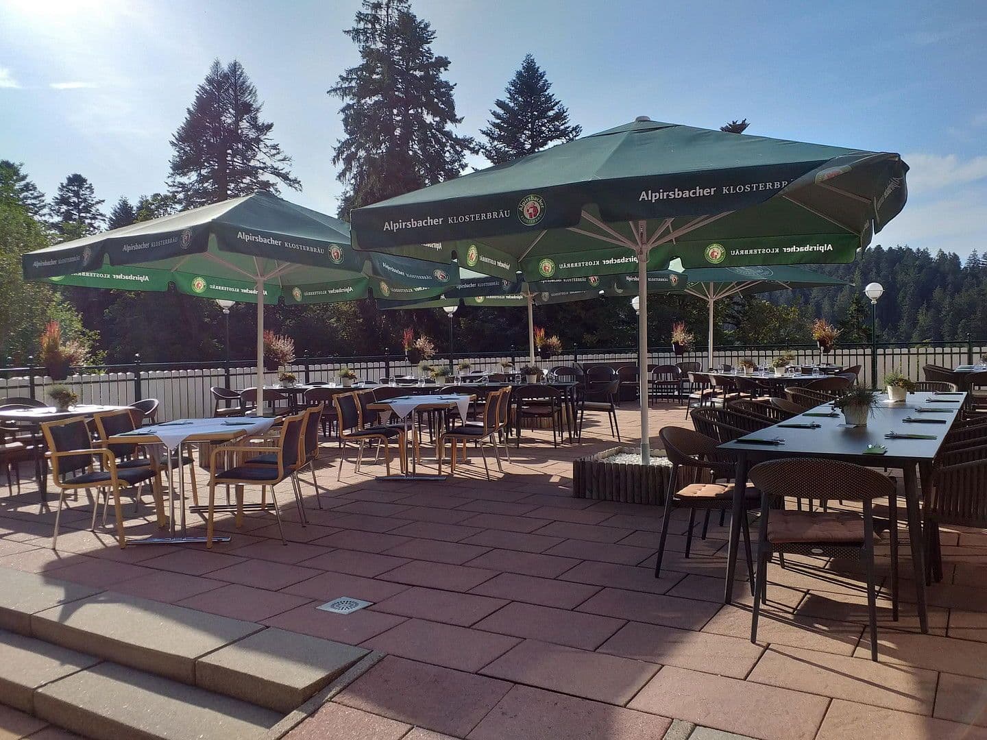 Prenájom nebytového priestoru 299 m², Schömberger Straße 9, Freudenstadt, Bádensko-Wurttembersko Prenájom nebytového priestoru 299 m², Schömberger Straße 9, Freudenstadt, Bádensko-Wurttembersko