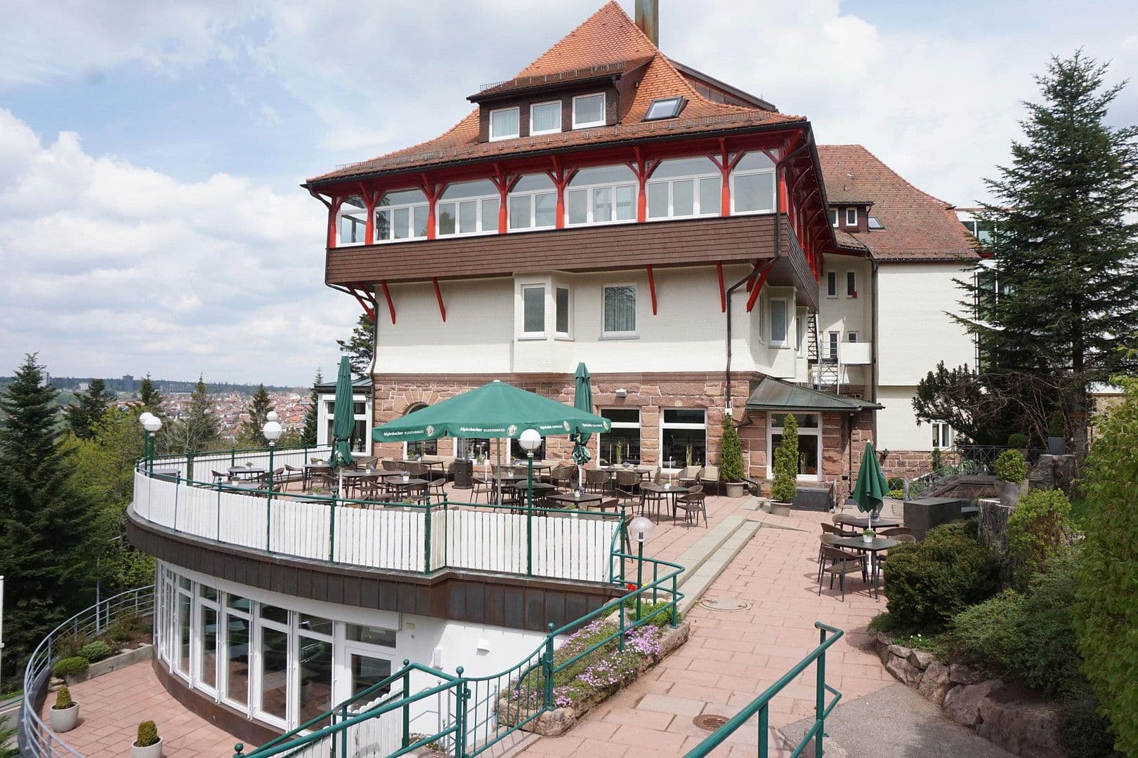 Prenájom nebytového priestoru 299 m², Schömberger Straße 9, Freudenstadt, Bádensko-Wurttembersko Prenájom nebytového priestoru 299 m², Schömberger Straße 9, Freudenstadt, Bádensko-Wurttembersko