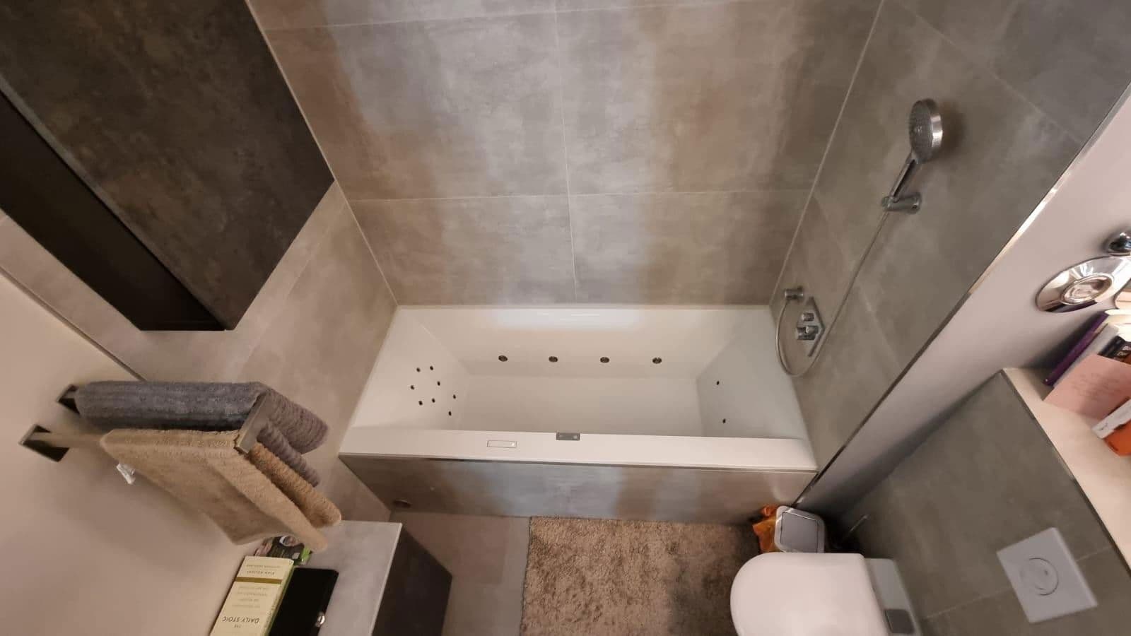 Predaj bytu 3-izbový 96 m², Bleckmannweg 6, Berlin, Berlín Predaj bytu 3-izbový 96 m², Bleckmannweg 6, Berlin, Berlín