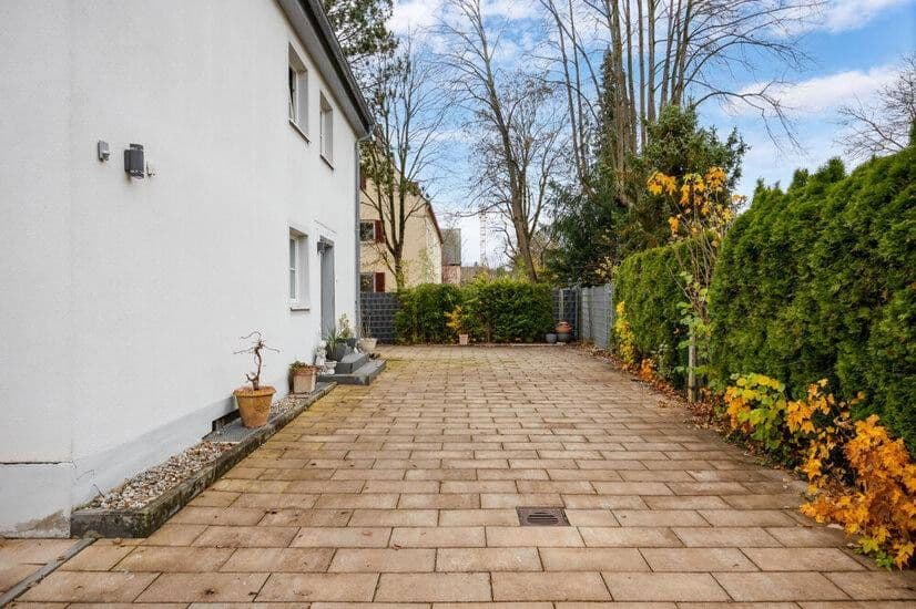 Predaj domu 277 m², pozemek 542 m², München, Bavorsko Predaj domu 277 m², pozemek 542 m², München, Bavorsko