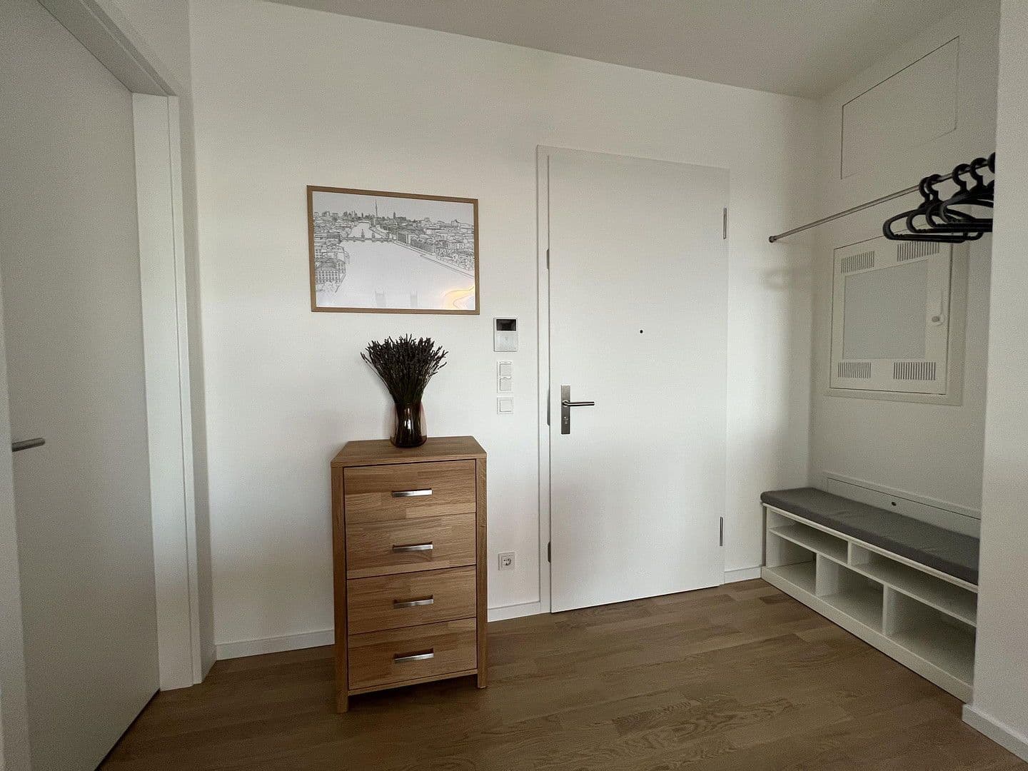 Prenájom bytu 2-izbový 57 m², Mühlenstrasse 20, Berlin, Berlín Prenájom bytu 2-izbový 57 m², Mühlenstrasse 20, Berlin, Berlín