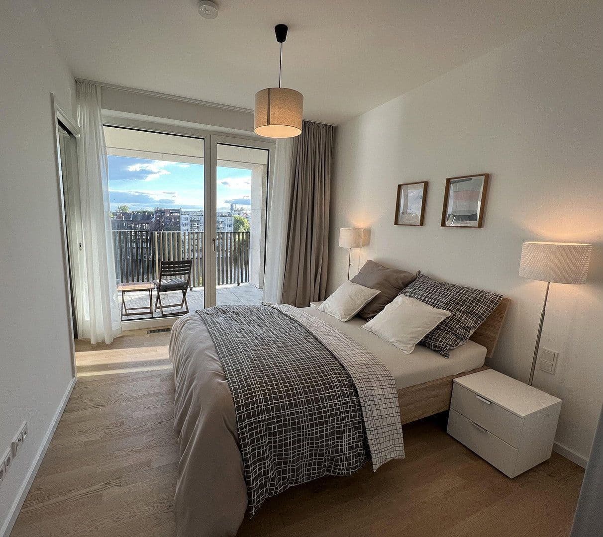 Prenájom bytu 2-izbový 57 m², Mühlenstrasse 20, Berlin, Berlín Prenájom bytu 2-izbový 57 m², Mühlenstrasse 20, Berlin, Berlín