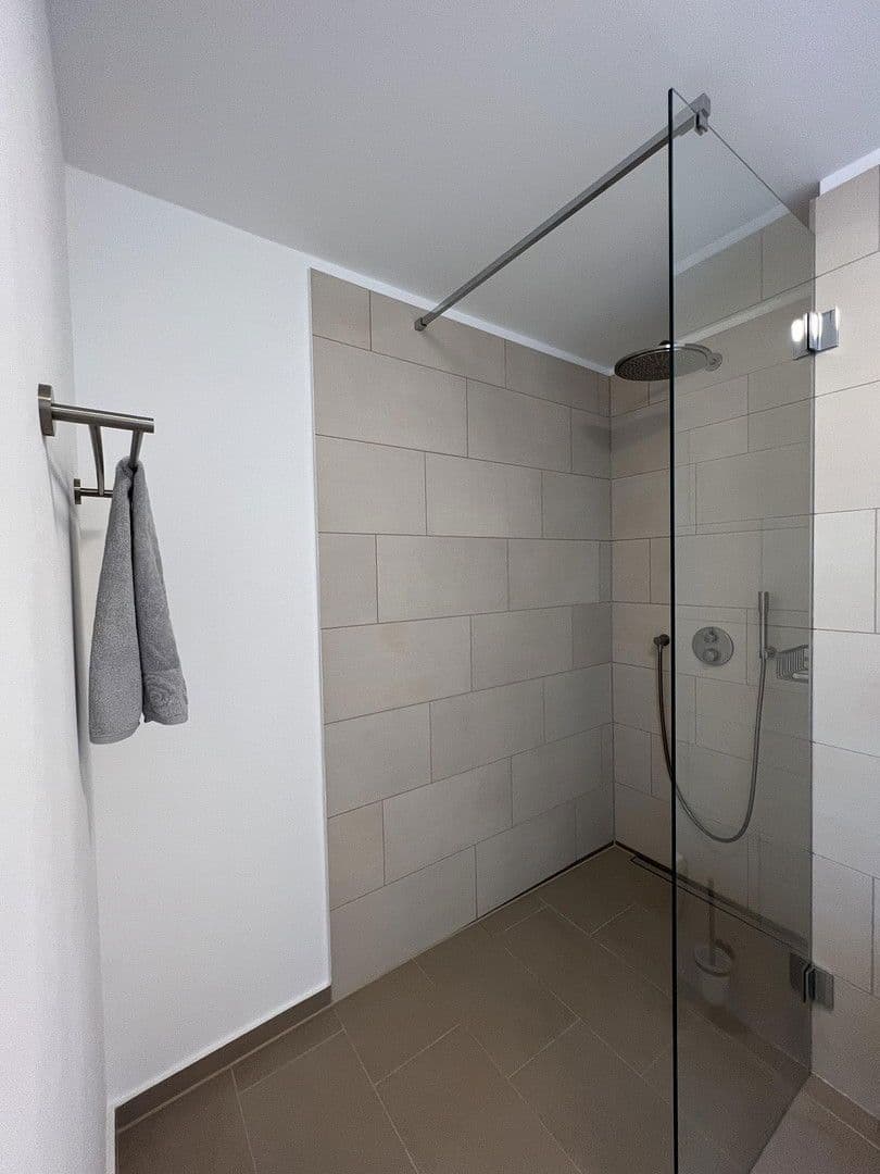 Prenájom bytu 2-izbový 57 m², Mühlenstrasse 20, Berlin, Berlín Prenájom bytu 2-izbový 57 m², Mühlenstrasse 20, Berlin, Berlín