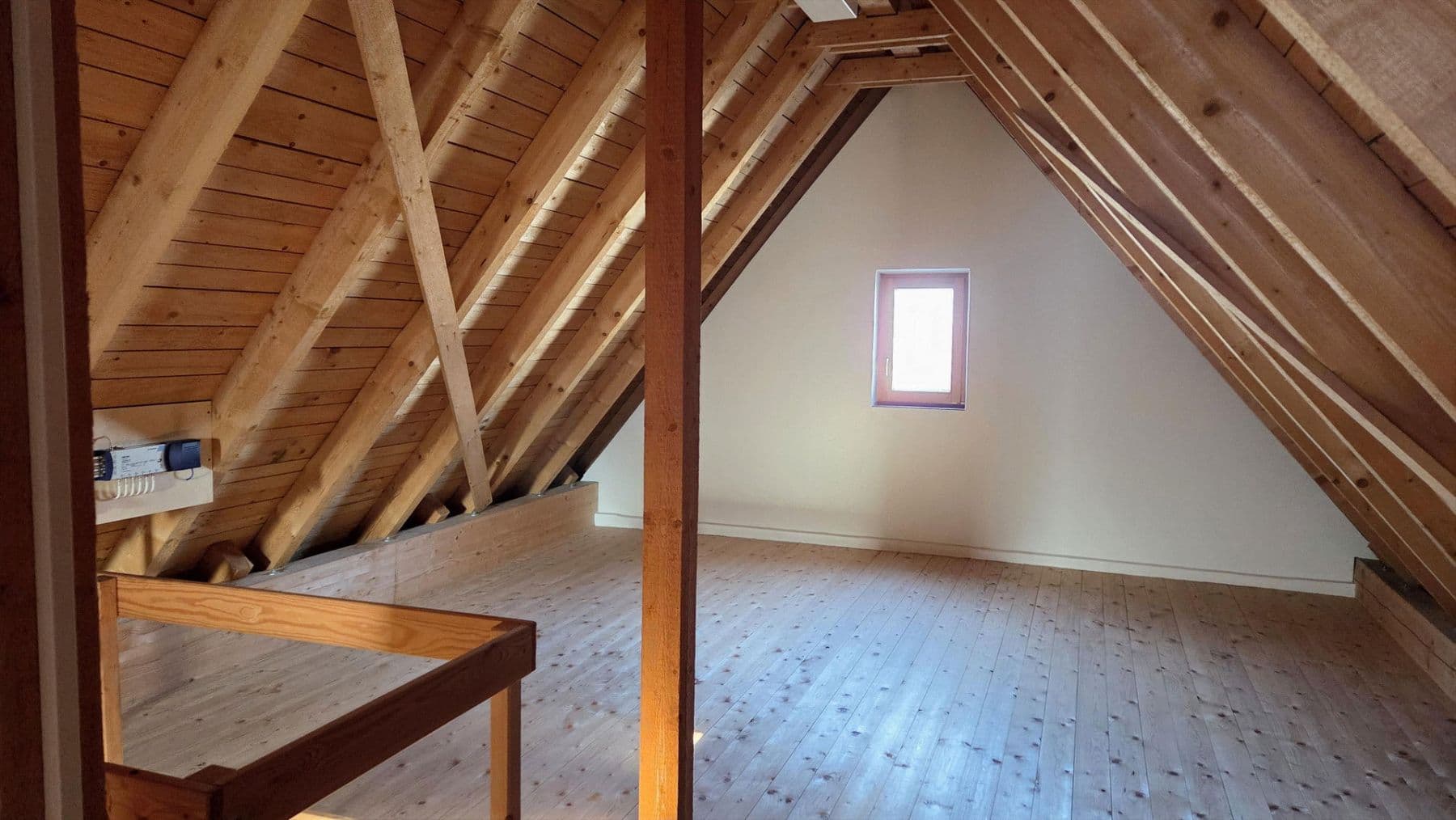 Predaj domu 162 m², pozemek 659 m², Roßtal, Bavorsko Predaj domu 162 m², pozemek 659 m², Roßtal, Bavorsko