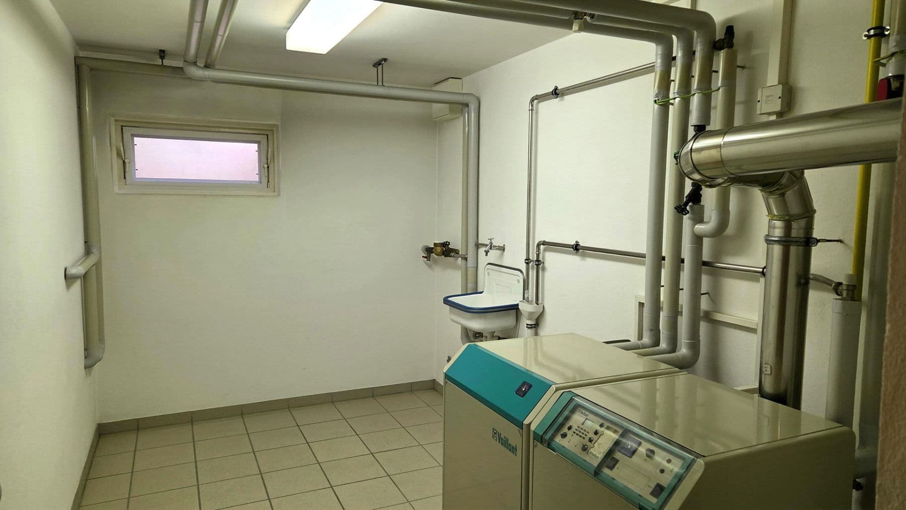 Predaj domu 162 m², pozemek 659 m², Roßtal, Bavorsko Predaj domu 162 m², pozemek 659 m², Roßtal, Bavorsko