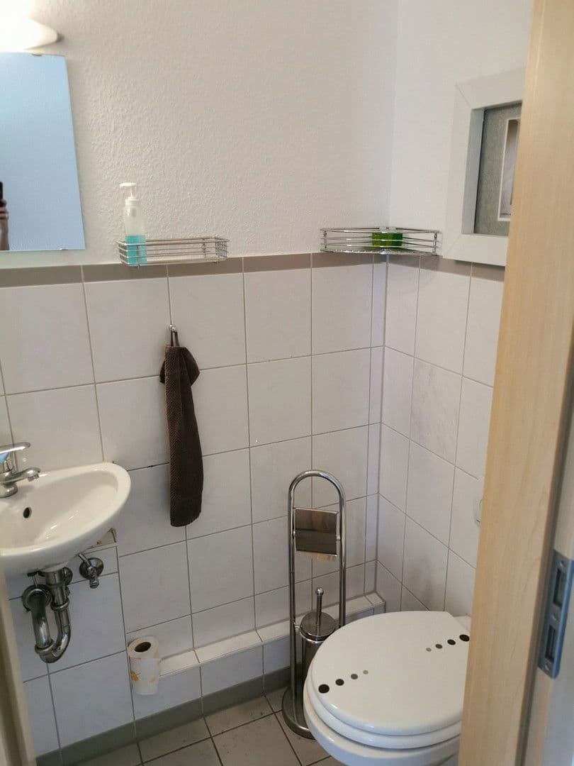 Prenájom bytu 2-izbový 58 m², Schoellstr. 5, Stuttgart-Plieningen, Bádensko-Wurttembersko Prenájom bytu 2-izbový 58 m², Schoellstr. 5, Stuttgart-Plieningen, Bádensko-Wurttembersko